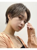 センターパート×抜け感ショート
