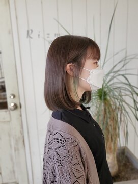 ヘアスペース リズム グリーン(Hair space Rizm green) オリーブ×グリーンイヤリングカラー×ボブ 30代40代50代60代