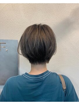 エフ ナカイタバシ(F) ショート寄りボブ