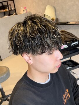 アビー(ABEY) 波巻きスパイラルハイライトメッシュカラーマッシュ