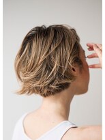 オンカラー(ON.COLOR)&nbsp;大人グレージュハイライトショート