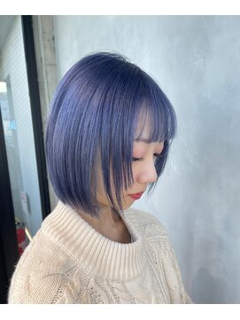 アコ(Aco) 茅ヶ崎シアーブルー/茅ヶ崎ぱつっとボブ/ブリーチ/Wカラー