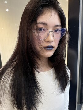 レティ(lety) 顔まわりレイヤースタイル