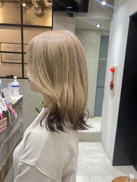 フェリア 渋谷(Feria) 【Feria】 裾カラー  福田沙也加