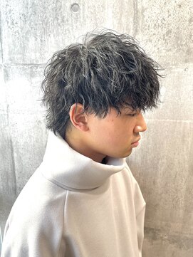 アンダーバーホワイト 南海難波店(_WHITE) ウルフ×ツイストスパイラルパーマ