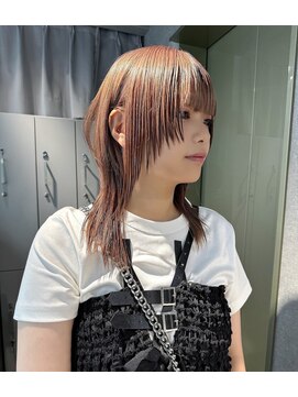 リラス 博多(rilas) ピンクベージュ　ウルフカット