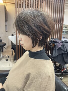 ハーツ(Heart's) 白髪ぼかし/イメチェンヘアスタイル/前髪カタログ/ショートボブ
