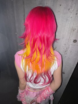 オーン(OOn) pink × yellow／セクションカラー