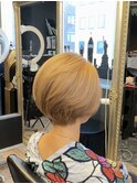 大人ショート×ハイベージュ