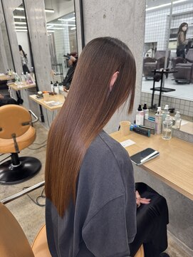 Ribbon Straight×艶感美容液care【表参道/縮毛矯正】