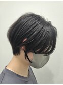 雨の日でもまとまる大人ショートボブ