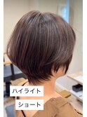白髪ぼかしショート