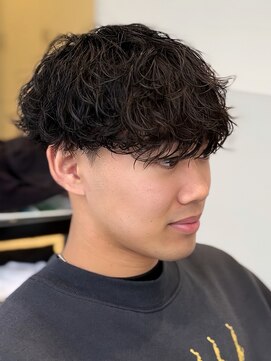 ラスト(LUAST) 波巻きスパイラルフェザーパーマフェザーショートセンターパート