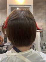 ハコ(H.A.Co) ショートボブの縮毛矯正です。