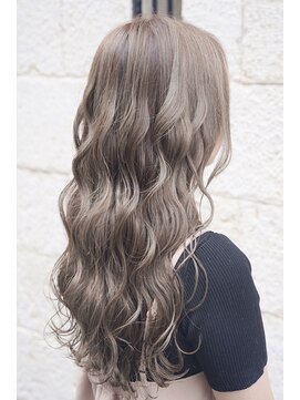 ラフューネ ヨコハマ(Raffune Yokohama) シルバーベージュ/Raffune Yokohama