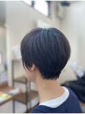首筋をキレイにみせるベリーショート