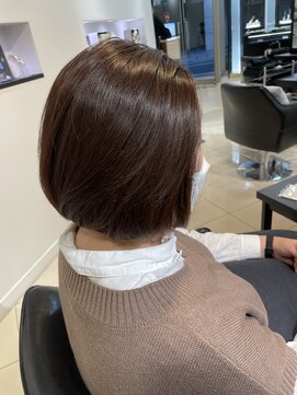 ラブクロムトーキョー オモテサンドウ(LOVECHROME OMOTESANDO) 大人ボブ　白髪ぼかし　髪質改善