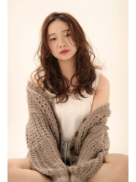 エヌプラス(N+) 黒髪グラデヘアーオリーブグレー小顔に見せるヘアココアベージュ