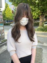 スリー(three)&nbsp;オリーブベージュ