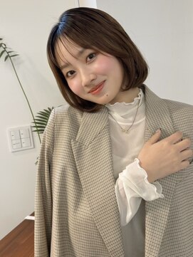 ファルベ(Farbe) ホワイトグレージュ/ミニウルフ/デジタルパーマチェリーブラウン