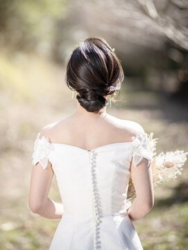 タクミ(Takumi) ブライダルシニヨン