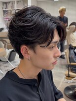 キサイ バズ(kisai BUZZ)&nbsp;kisaiBUZZ＊岬　アップバングフェザーパーマ