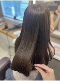 ブルーグレージュで透明感と柔らかさのあるカラー