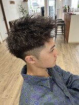 ティーアウト(T-OUT)&nbsp;アップバング×ツイストパーマ