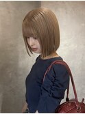 キャラメルベージュ