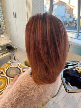 ビスイル 秋葉原店(Vis ill) ピンクオレンジルーツカラー20代30代ブリーチカラー