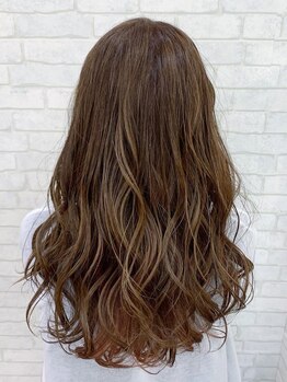 【香里園駅徒歩3分】学割U24カットクーポンご用意☆プチプラ×満足度が高い仕上がりで毎月通いたくなる♪