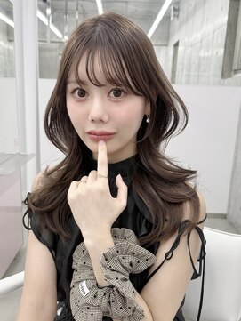 エヌアイ オモテサンドウ(ni omotesando) ☆レイヤーカット ベージュカラー 顔まわりカット☆