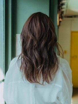 アームズ キューブ 岡崎店(arms cube) 柔らかレイヤースタイル