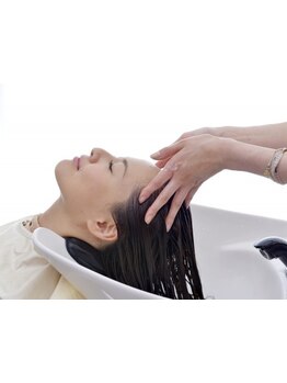 《YUMEシャン導入ヘアサロン》スパニストによる至福のひとときをあなたに・・・★個室空間でリラックス◆