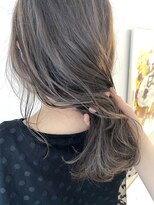 インビテーション(invitation)&nbsp;ハイライトカラー×ヘーゼルベージュ