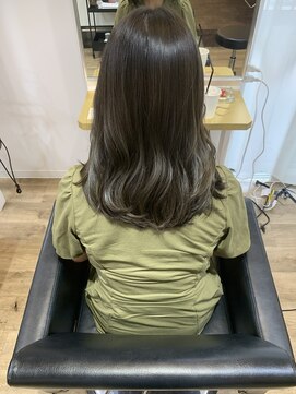 イオエ(ioe) 黒髪/ボブルフ/ネビージュ/小顔/ワンレン/髪質改善/グレージュ