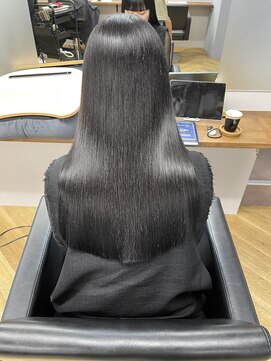 シカ 神戸三宮元町店(Cica) 髪質改善 UPTOGLOSS  三宮 神戸美容室 美髪 元町