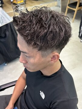 フィフス 天神大名(fifth) ツイストスパイラルパーマショートメンズパーマ波巻きパーマ束感