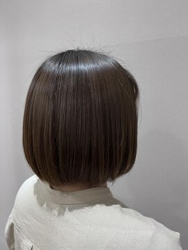 ヘアー ル シェーヌ キューブ(hair le chene CUBE) つるんと王道ボブ
