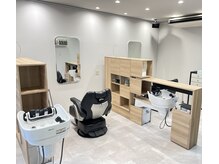 ヘアードレッシング イマイ(IMAI)の雰囲気（半個室席になっておりますのでゆったり過ごしていただけます。）