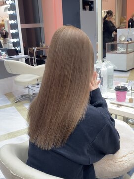 リー 梅田(Lee) ミルクティーベージュ/ハイトーン/ミルクブラウン/ブリーチ