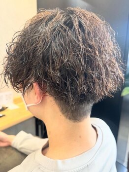 ゼロ プラベ(Zero Prave)の写真/《メンズパーマで動きを演出!!》トレンドをおさえたパーマで、扱いやすいスタイルに!!朝のセットも楽々☆