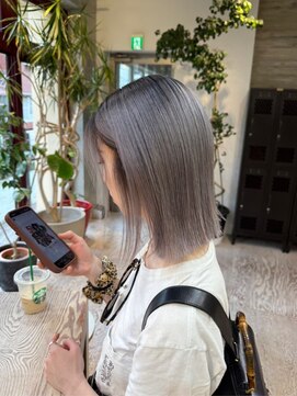 ヲタク(wotaku.) シルバーカラーホワイトグレージュミルクティーカラーハイトーン