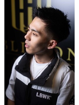 オブリビオンカットクラブ(OBLIVION CUT CLUB) アップバング/センターパート/フェードカット/テーパーフェード