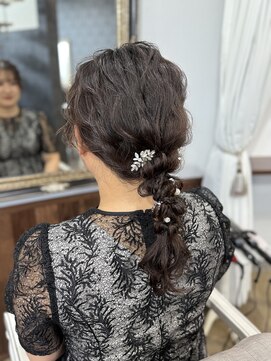 カルム(calm) 編みおろしヘア