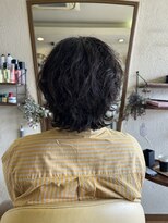 グロウアップバイトゥエンティーフォー 稲葉(glow up by24) 癖毛を活かしたミディアムウルフ