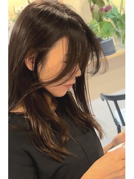 メゾン モモ(MAISON MOMO)の写真/骨格や髪質を見極めた"ちょっとの差"で印象を変える顔まわりカットが得意☆新しい魅力引き出します◎