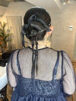 サンルーム(SUN room) タイトリボンヘアねじりみつあみパール艶髪お呼ばれヘア