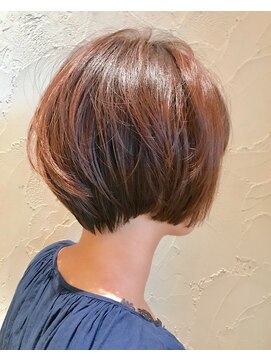 カルマ(CALMA) シンプルショートボブ