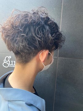 グミ(gumi) *gumi*メンズパーマ